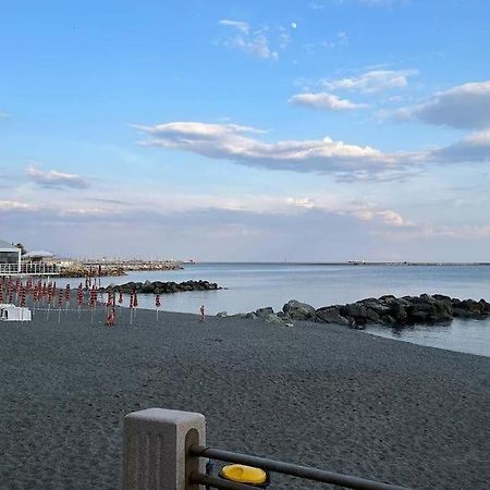 Brezza Marina 3021 Appartement Genua Buitenkant foto